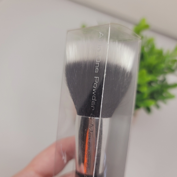 ART DECO All in One Powder Make Up Brush - Picture 1 of 4